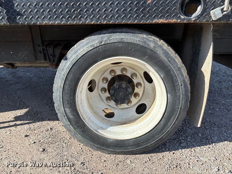 image for item EV3320 1998 International 4700 Low Profile Crew Cab utility / service truck