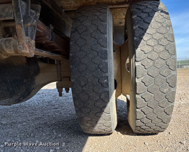 image for item EV3320 1998 International 4700 Low Profile Crew Cab utility / service truck