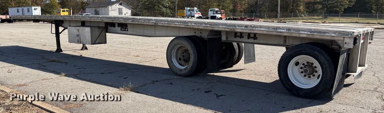 image for item EV3322 1996 Ravens Metal Products 1748A83 flatbed trailer