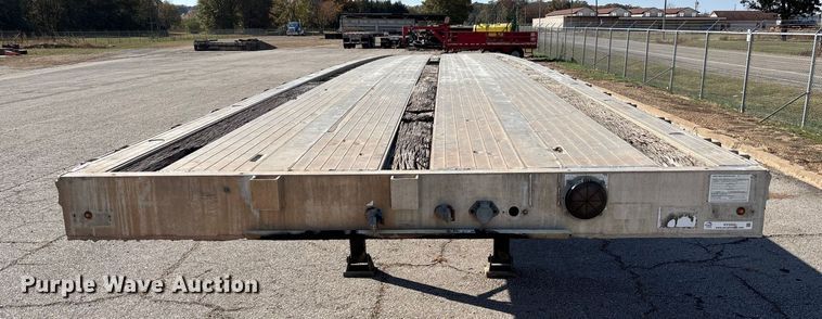 image for item EV3322 1996 Ravens Metal Products 1748A83 flatbed trailer