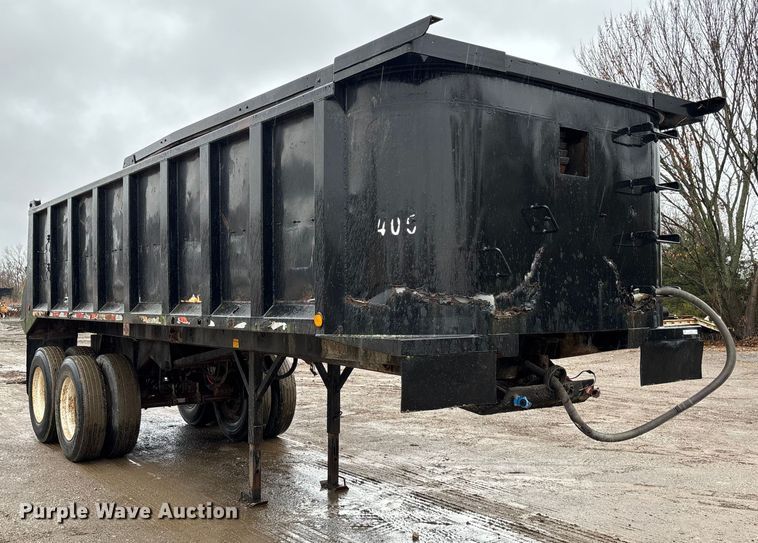 image for item EV3353 1995 Hibilt end dump trailer