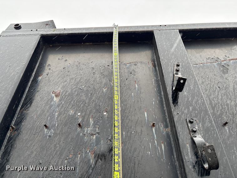 image for item EV3353 1995 Hibilt end dump trailer