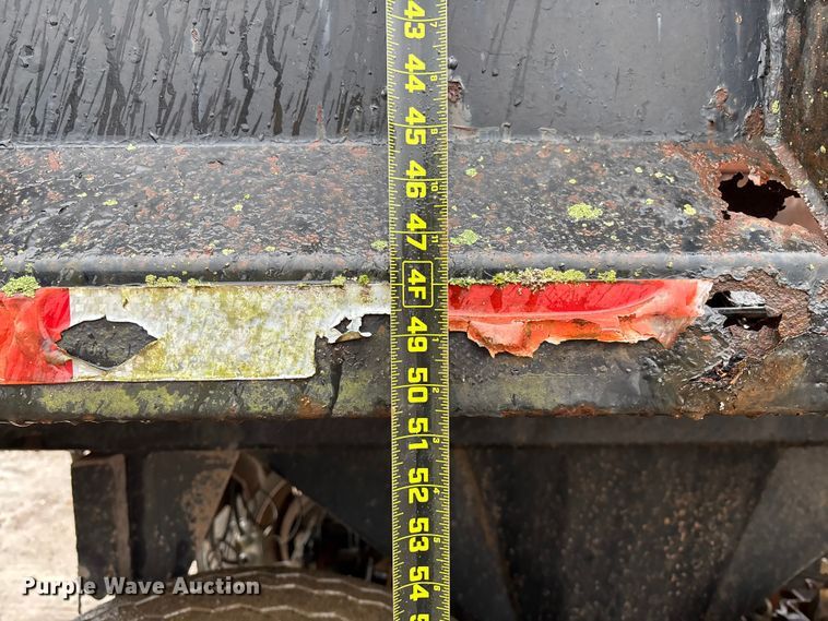 image for item EV3353 1995 Hibilt end dump trailer