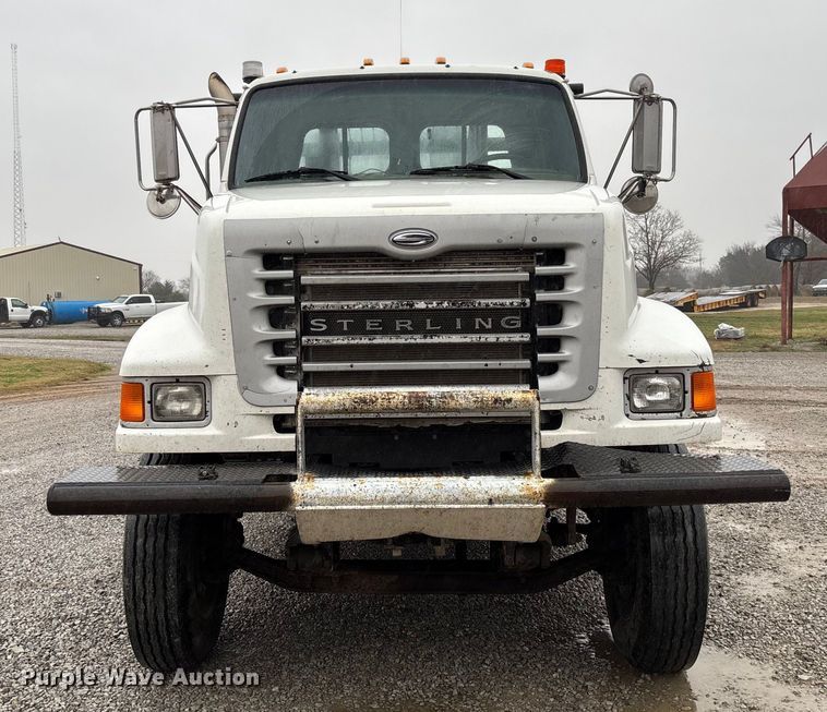 image for item EV3355 2006 Sterling Truck L9500 Series winch truck