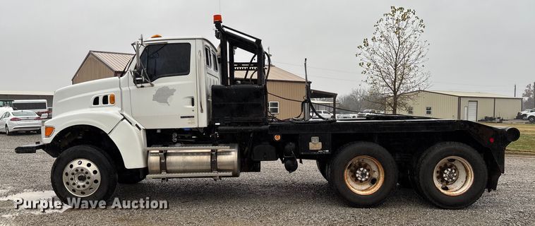 image for item EV3355 2006 Sterling Truck L9500 Series winch truck