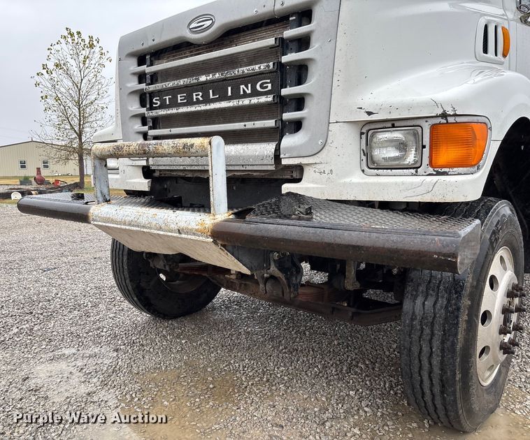 image for item EV3355 2006 Sterling Truck L9500 Series winch truck