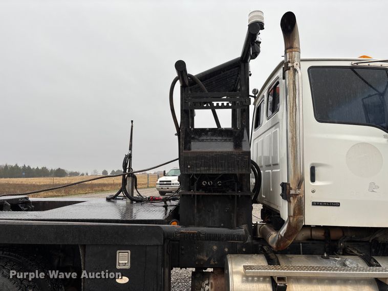 image for item EV3355 2006 Sterling Truck L9500 Series winch truck