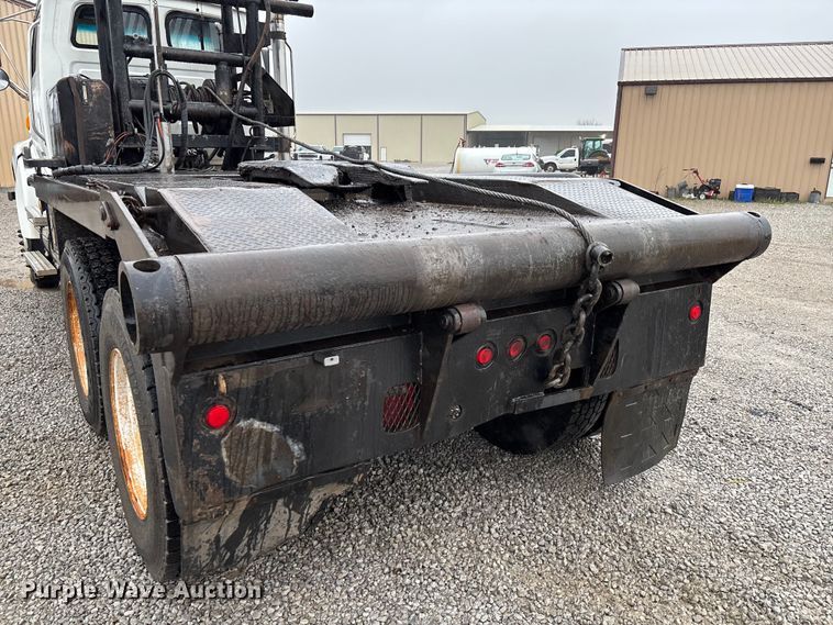 image for item EV3355 2006 Sterling Truck L9500 Series winch truck