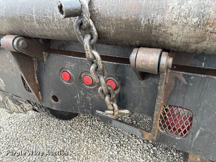 image for item EV3355 2006 Sterling Truck L9500 Series winch truck