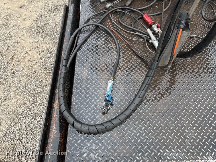 image for item EV3355 2006 Sterling Truck L9500 Series winch truck