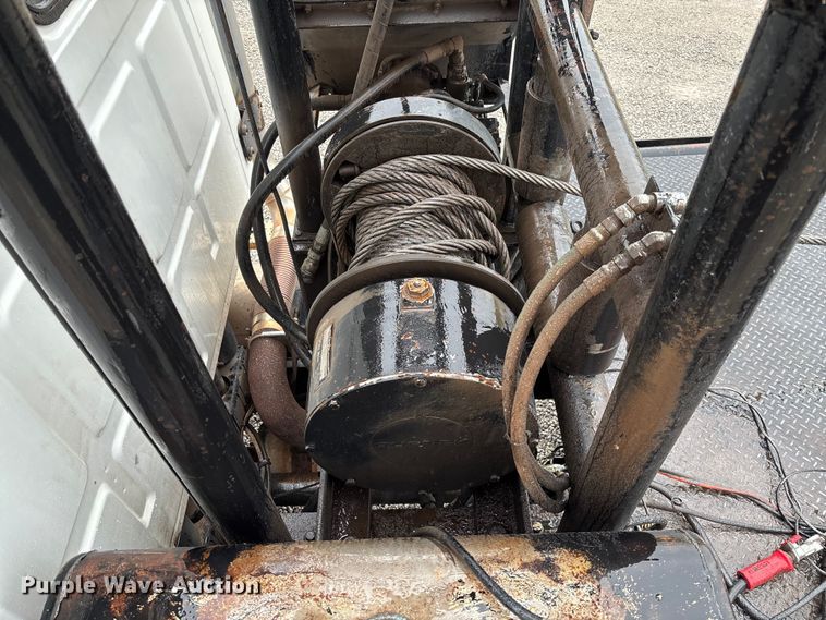 image for item EV3355 2006 Sterling Truck L9500 Series winch truck