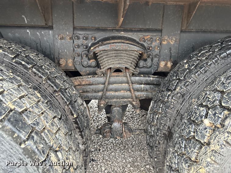 image for item EV3355 2006 Sterling Truck L9500 Series winch truck