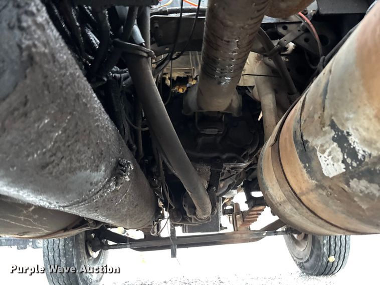 image for item EV3355 2006 Sterling Truck L9500 Series winch truck