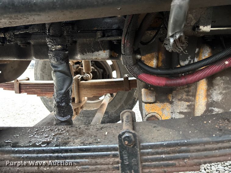 image for item EV3355 2006 Sterling Truck L9500 Series winch truck