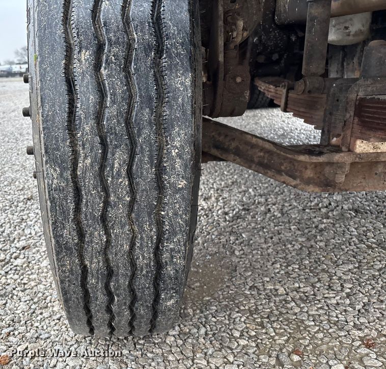 image for item EV3355 2006 Sterling Truck L9500 Series winch truck