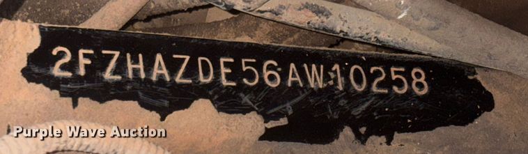 image for item EV3355 2006 Sterling Truck L9500 Series winch truck