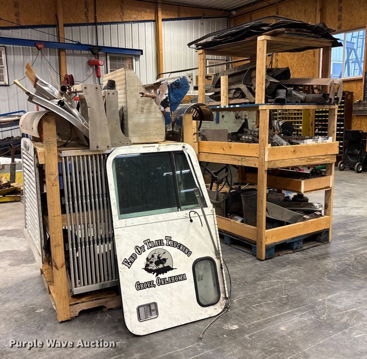 image for item EV3365 Truck parts