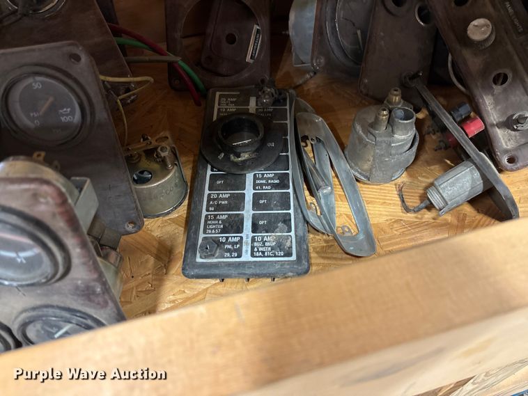 image for item EV3365 Truck parts