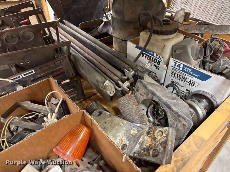 image for item EV3365 Truck parts