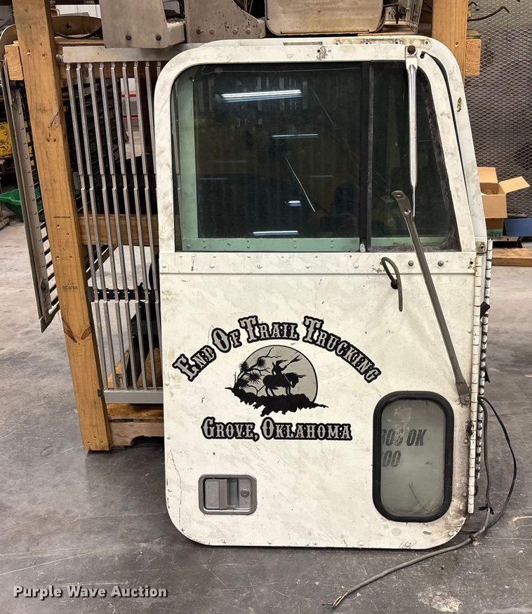 image for item EV3365 Truck parts