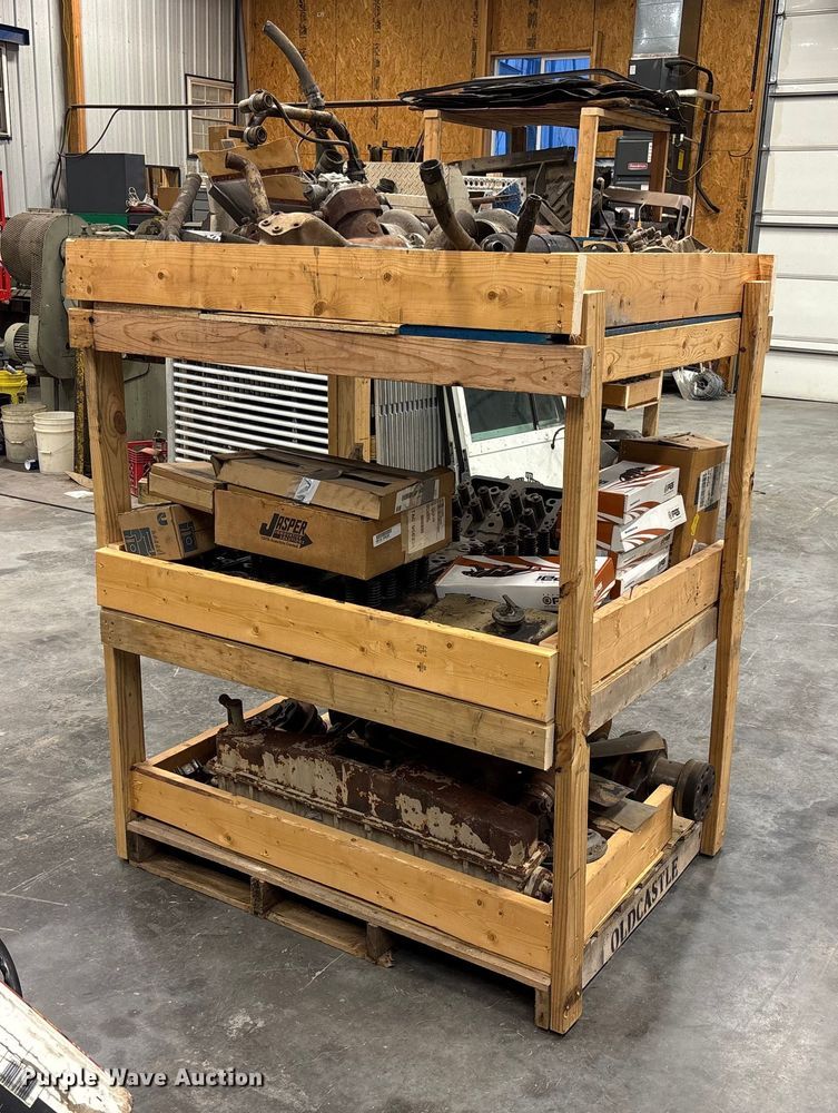 image for item EV3366 Truck engine parts