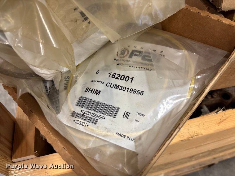 image for item EV3366 Truck engine parts