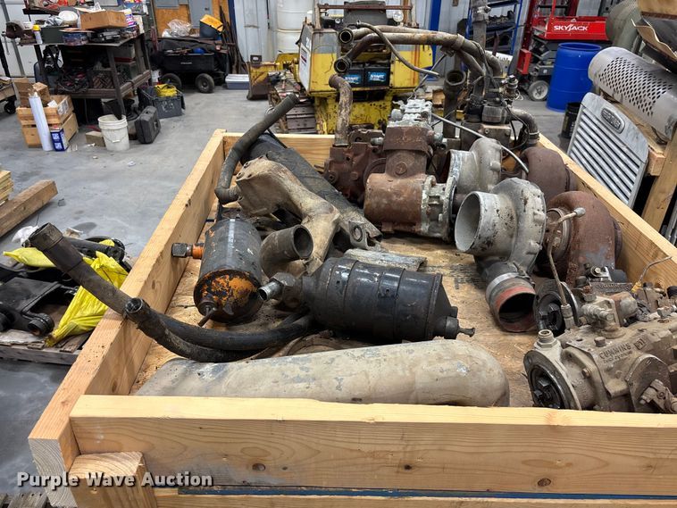 image for item EV3366 Truck engine parts