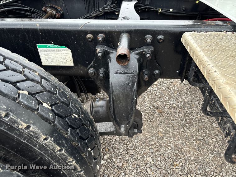 image for item EV3367 2013 Freightliner Cascadia 125 semi truck