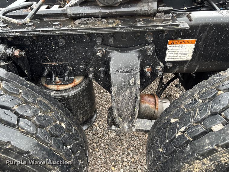 image for item EV3367 2013 Freightliner Cascadia 125 semi truck