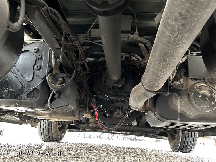 image for item EV3367 2013 Freightliner Cascadia 125 semi truck