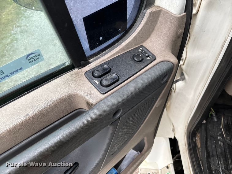 image for item EV3367 2013 Freightliner Cascadia 125 semi truck