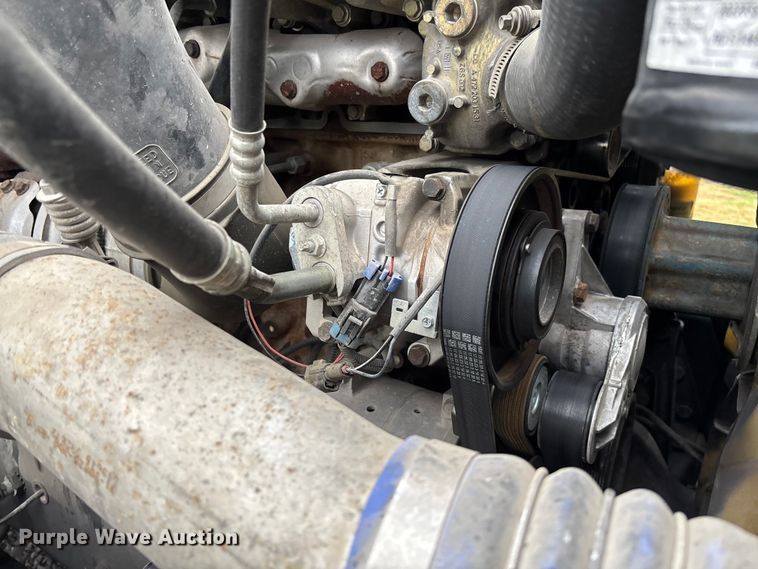 image for item EV3367 2013 Freightliner Cascadia 125 semi truck