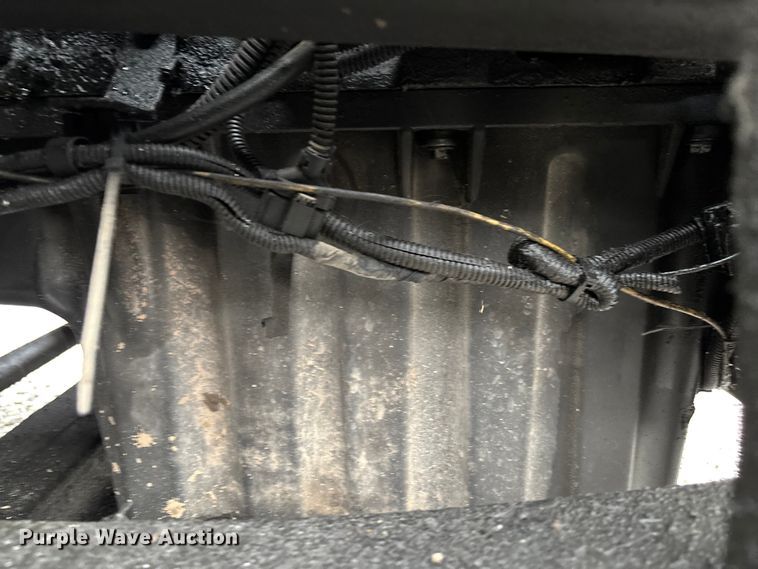 image for item EV3367 2013 Freightliner Cascadia 125 semi truck