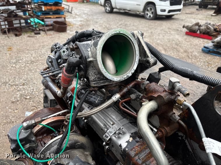 image for item EV3374 2005 Cummins ISM 320V engine