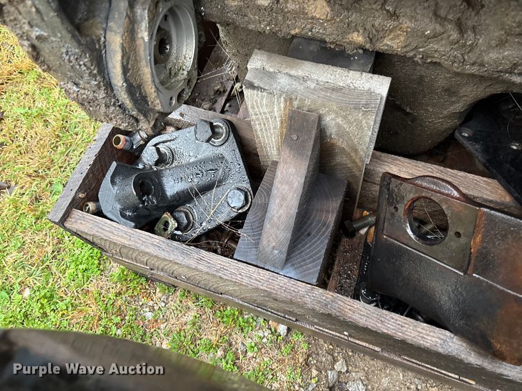 image for item EV3374 2005 Cummins ISM 320V engine