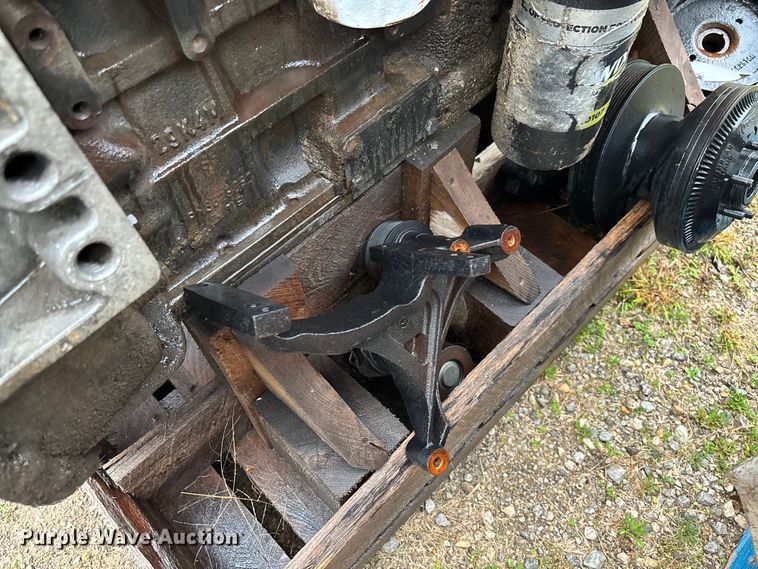 image for item EV3374 2005 Cummins ISM 320V engine