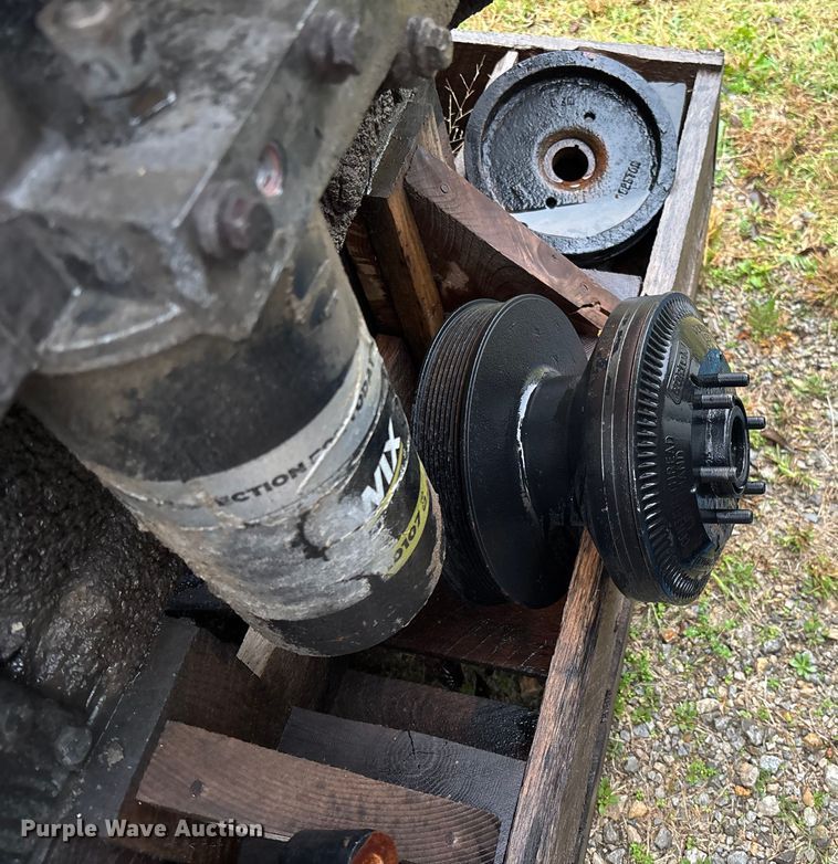 image for item EV3374 2005 Cummins ISM 320V engine