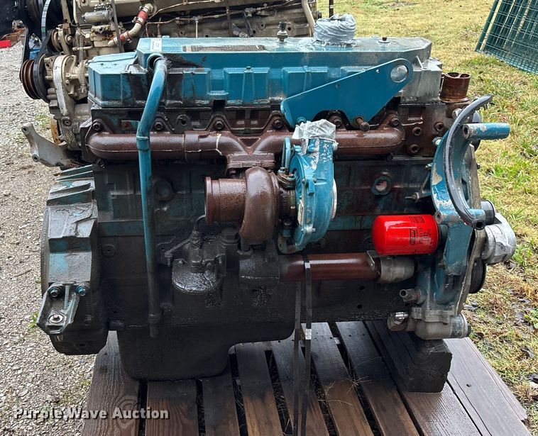 image for item EV3375 1998 International A195F engine