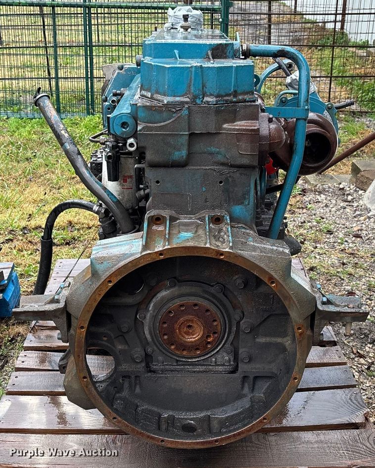 image for item EV3375 1998 International A195F engine