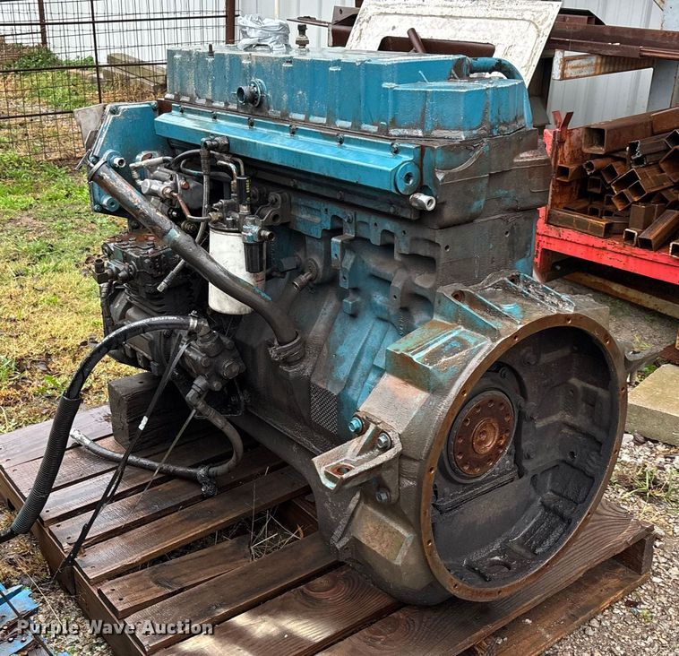 image for item EV3375 1998 International A195F engine