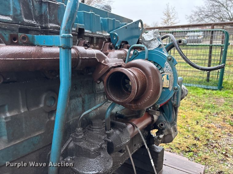 image for item EV3375 1998 International A195F engine