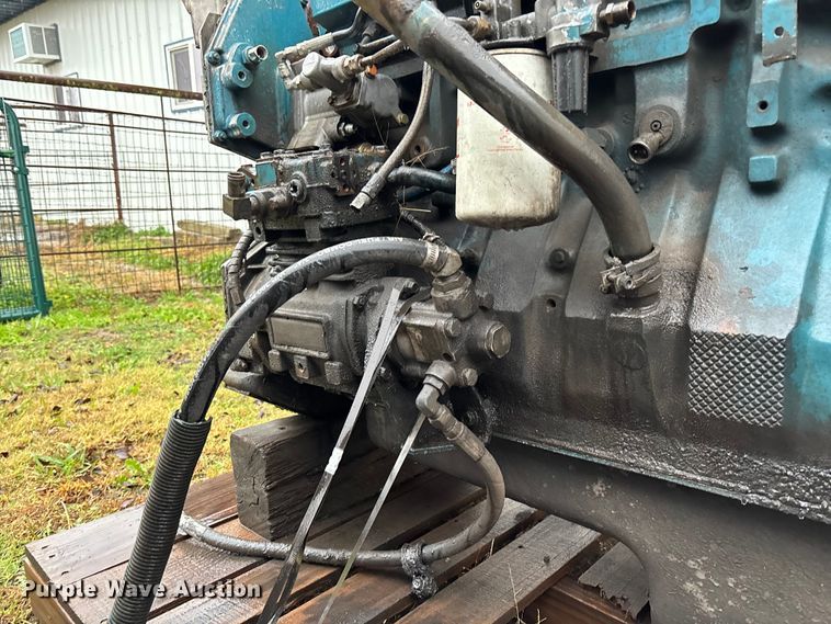 image for item EV3375 1998 International A195F engine