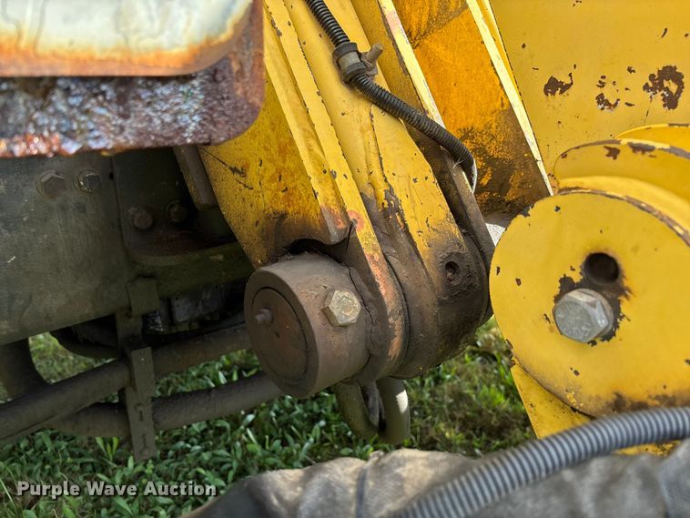 image for item EV3379 2010 Autocar Xpeditor refuse truck