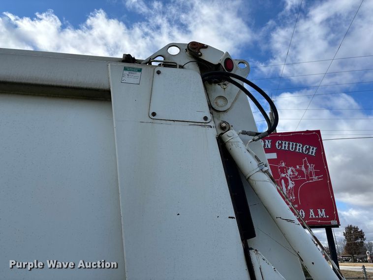 image for item EV3379 2010 Autocar Xpeditor refuse truck