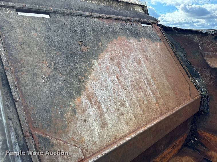 image for item EV3379 2010 Autocar Xpeditor refuse truck