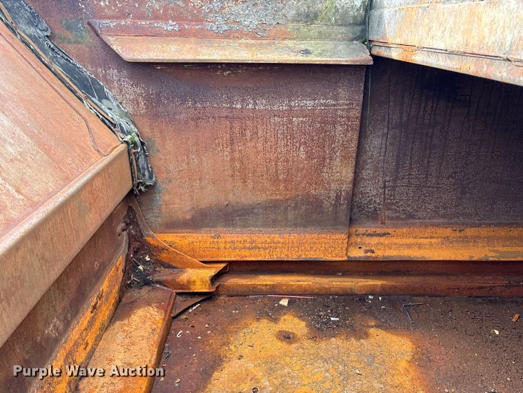 image for item EV3379 2010 Autocar Xpeditor refuse truck