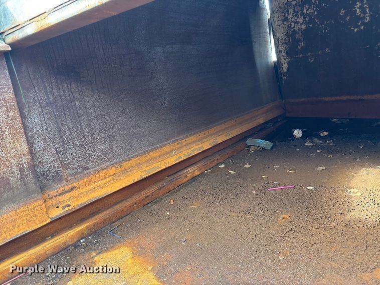 image for item EV3379 2010 Autocar Xpeditor refuse truck