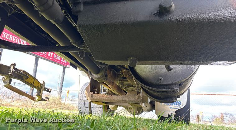 image for item EV3379 2010 Autocar Xpeditor refuse truck