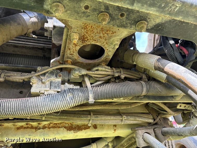 image for item EV3379 2010 Autocar Xpeditor refuse truck