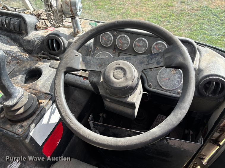 image for item EV3379 2010 Autocar Xpeditor refuse truck